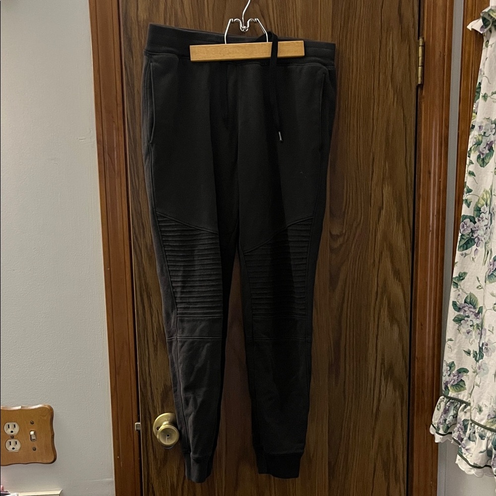 Hollister Men's Grey Jogger Pants